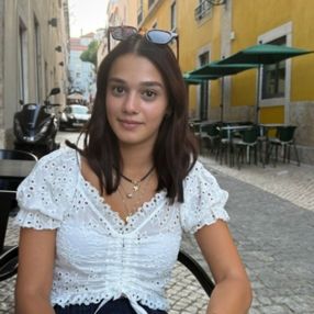 Alessia, Babysitter a Malnate