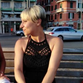 Valeria, Babysitter a Genova