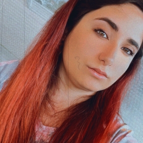 Giulia, Babysitter a Fucecchio
