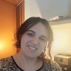 Eleonora, Babysitter a Levate