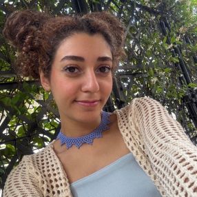 Nikta, Babysitter in Pavia