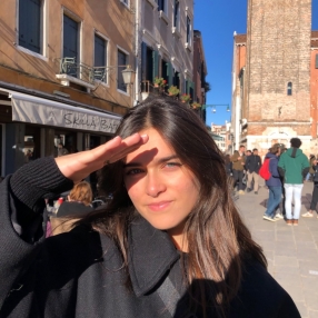 Bianca, Babysitter a Civitanova Marche