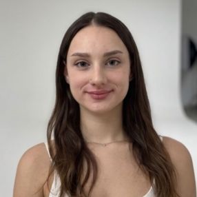 Emma, Babysitter a Salò