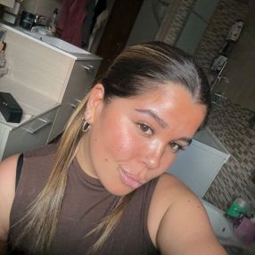 Pailin, Babysitter in Verona