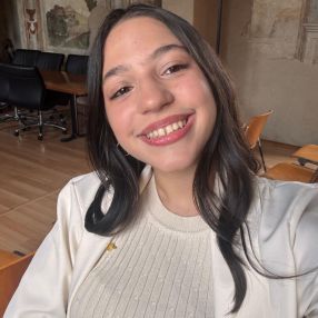 Ana, Babysitter a Villanterio