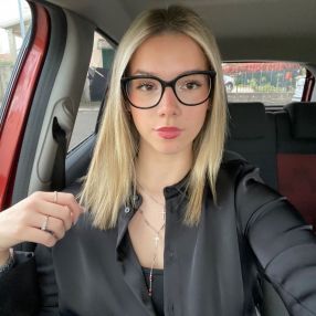 Vittoria, Babysitter a Cazzago