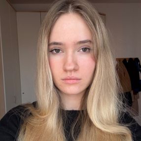 Dziyana, Babysitter in Varese