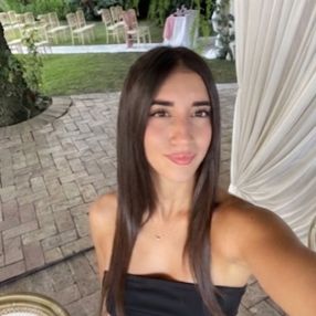Ilaria, Babysitter in Colonno