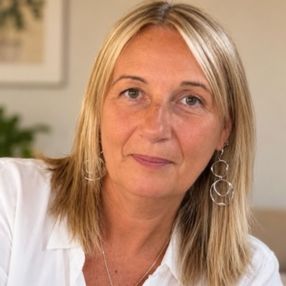 Emanuela, Babysitter a Ghiaie