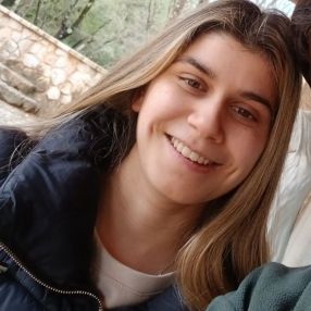 Eva, Babysitter a Medolago