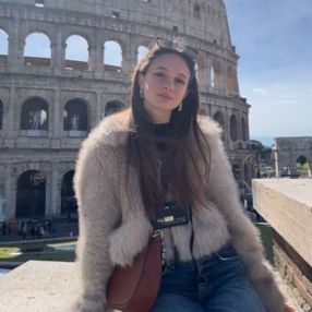 Larissa, Babysitter in Sesto Calende