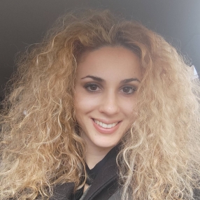 Irene, Babysitter a Gravina di Catania