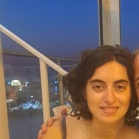 Chiara, Babysitter a Cardano Al Campo