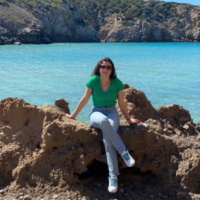 Silvia, Babysitter in Serramanna