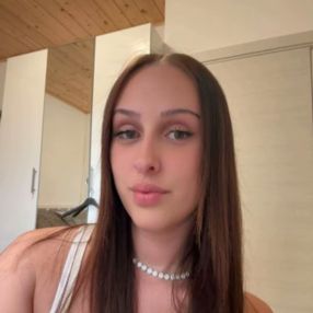 Giorgia, Babysitter a Mesero