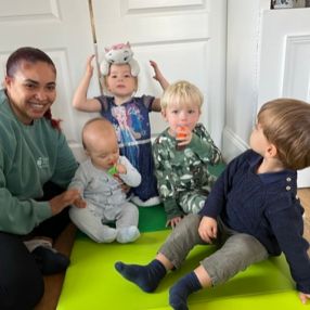 Taina, Babysitter a Roma