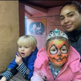 Taina, Babysitter in Roma