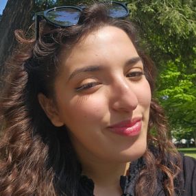 Siham, Babysitter a Solza