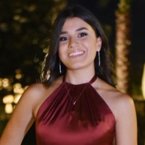 Carola, Babysitter a Monteroni di Lecce
