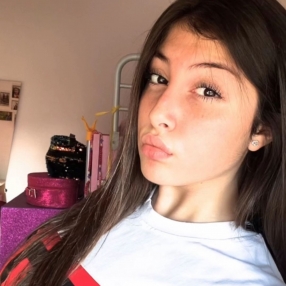 Alessandra, Babysitter a Scoglitti