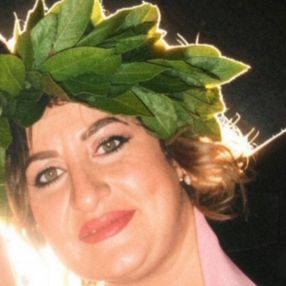 Clelia, Babysitter a Apricena