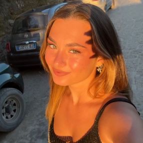 Aurora, Babysitter a Capanne-Prato-Cinquale