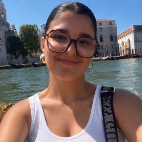 Martina, Babysitter a Pianzano