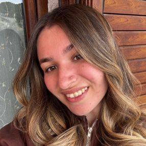 Michela, Babysitter a Senorbì