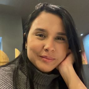Karla, Babysitter a Bolzano