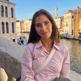 Veronica, Babysitter a Grosseto