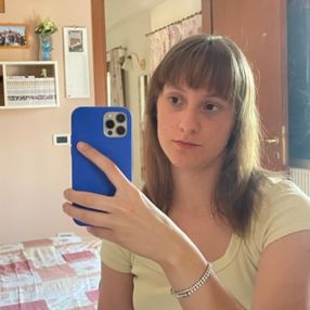 Giovanna, Babysitter a Ente di decentramento regionale di Udine
