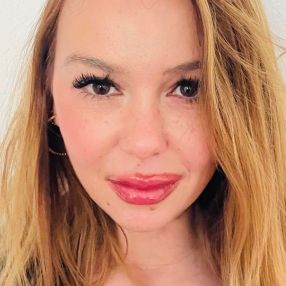 Daniela, Babysitter a Uta