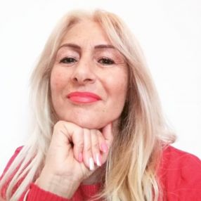 Vincenza, Babysitter a Sala Consilina