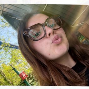 Benedetta, Babysitter in Ambivere