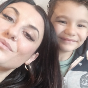 Elena, Babysitter a Albenga