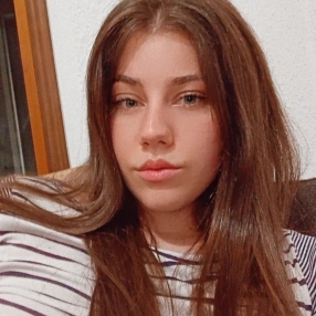 Marialorenza, Babysitter a Terme
