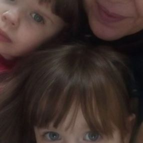Paola, Famiglia a Aversa