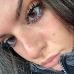 Giulia, Babysitter a Lombardia