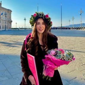 Eva, Babysitter in Trieste