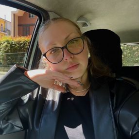 Rebecca, Babysitter in Asso