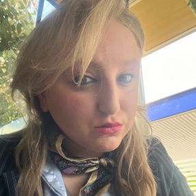 Benedetta, Babysitter a Avellino