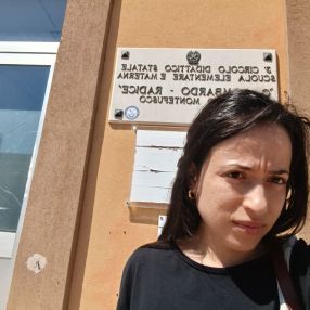 Arianna, Babysitter a Erchie