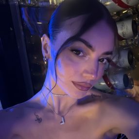 Lorenza, Babysitter a Sant'anastasia