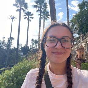 Giulia, Babysitter a Rimini