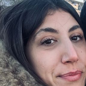 Greta, Babysitter a Urbino