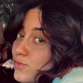 LaDenii, Babysitter a Suisio