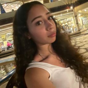 Sara, Babysitter a Sale Marasino