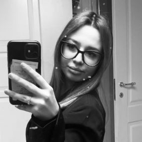Martina, Babysitter a Piobesi torinese