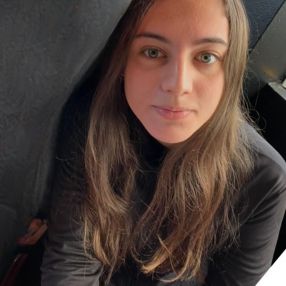 Martina, Babysitter a Mirabello
