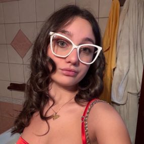 Lucrezia, Babysitter a Barrafranca